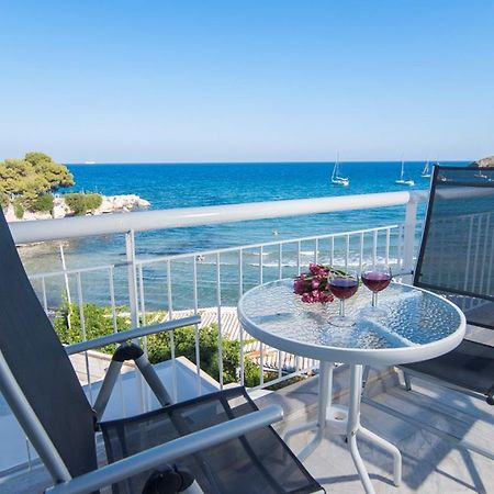 Paradiso Resort Agia Marina  Екстериор снимка